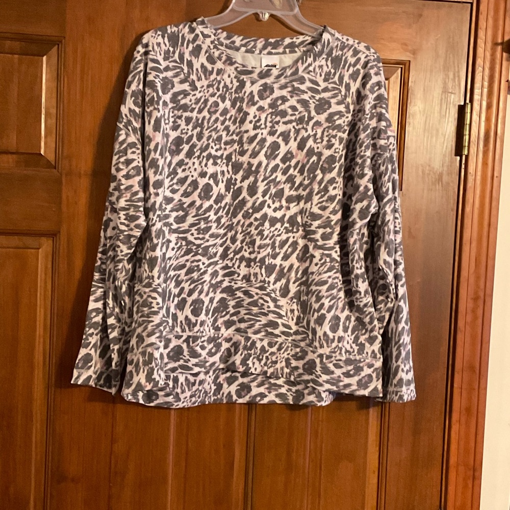Avia light weight sweatshirt XL